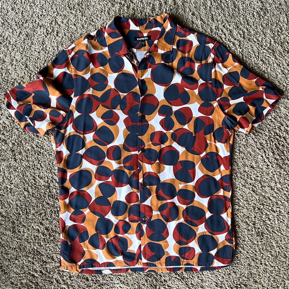 Express Rayon Graphic Short Sleeve Shirt Size Small
